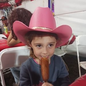 Meet your Posher, Helen